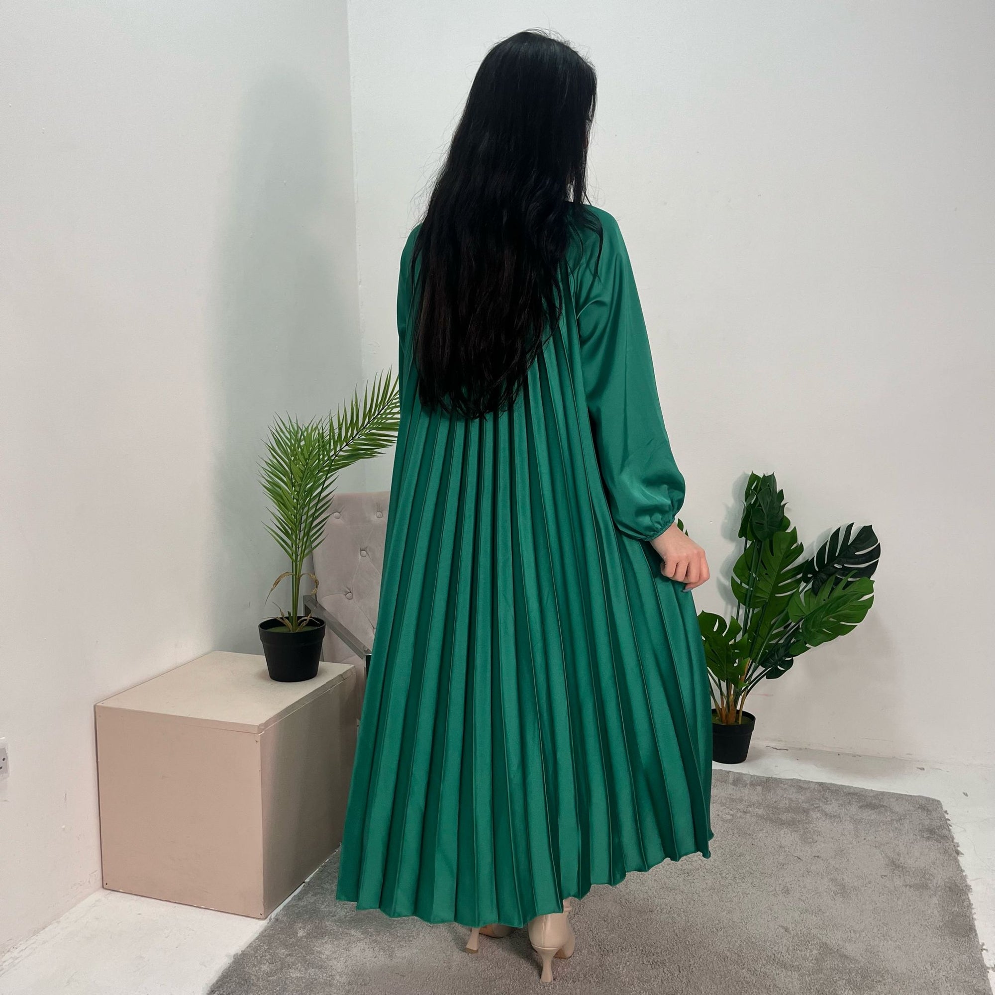 Reha Emerald Green Pleated Long Satin Dress